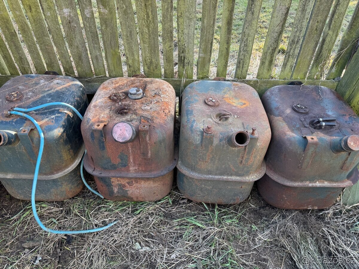 Nádrže Zetor uř 1 - 4