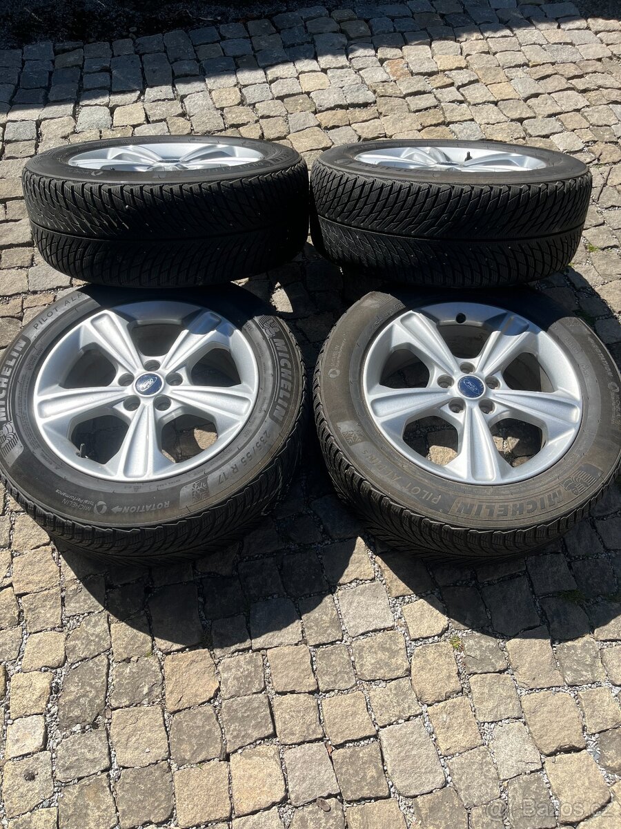 Sada originál ALU kol FORD - R17 - 235/55 - 4