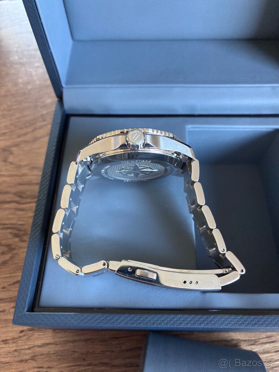 Tag Heuer Aquaracer Professional 200 - 4