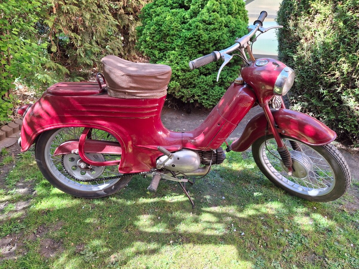 Jawa 555 Pařez - 4