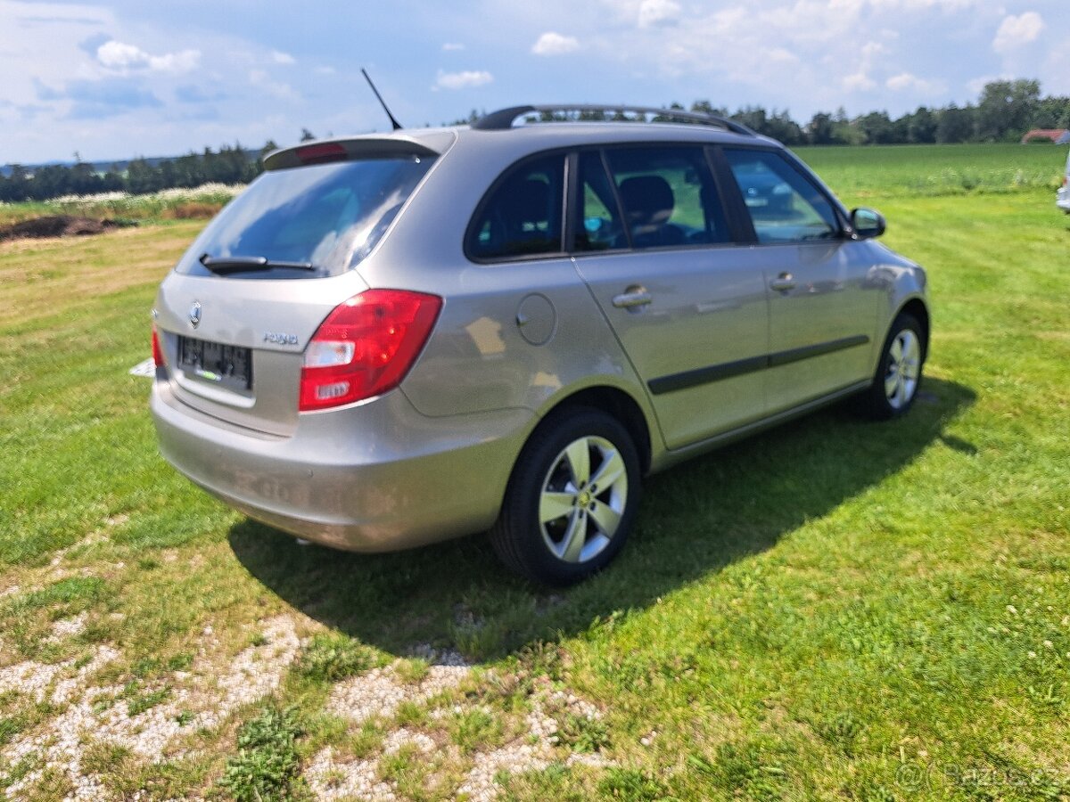 Škoda Fabia 1.2Tsi Ambiente Combi - 4