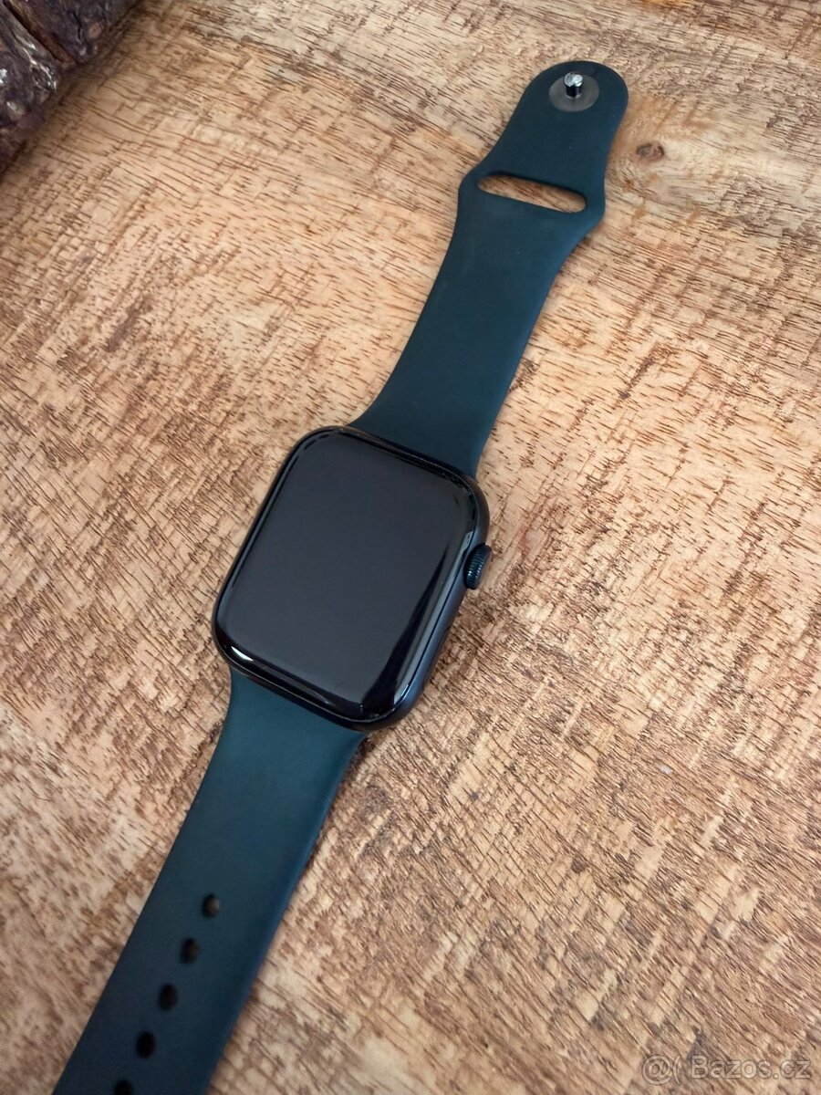 Apple Watch 8 45 mm - 4