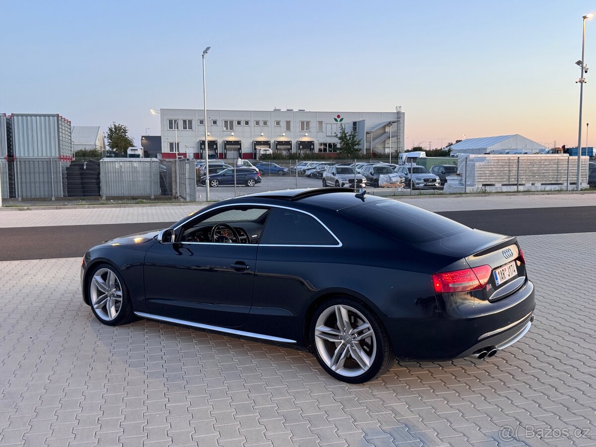 Audi S5 4.2I V8 2011 automatická převodovka - 4
