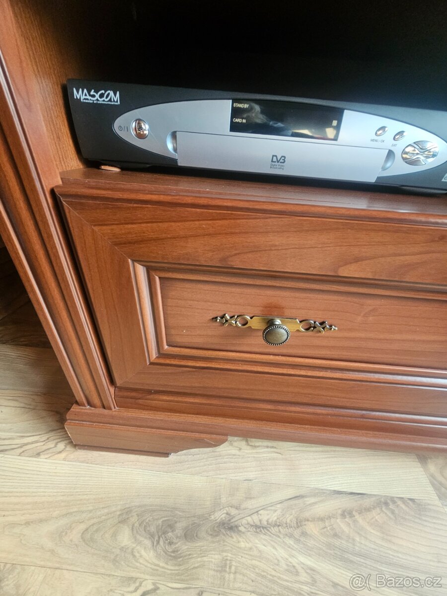 Rustikalni nabytek ZDARMA - 4