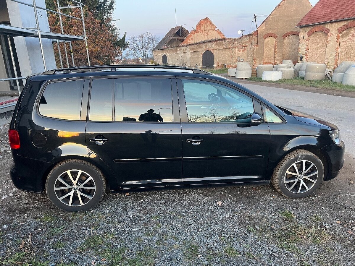Volkswagen Touran 1.4 Tsi 2011 170tkm tažné - 4