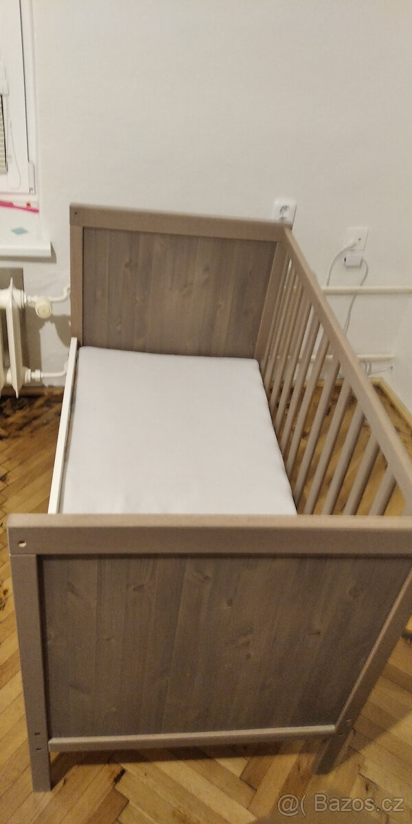 Dětská postýlka zánovní pro děti 2-5 let - 4