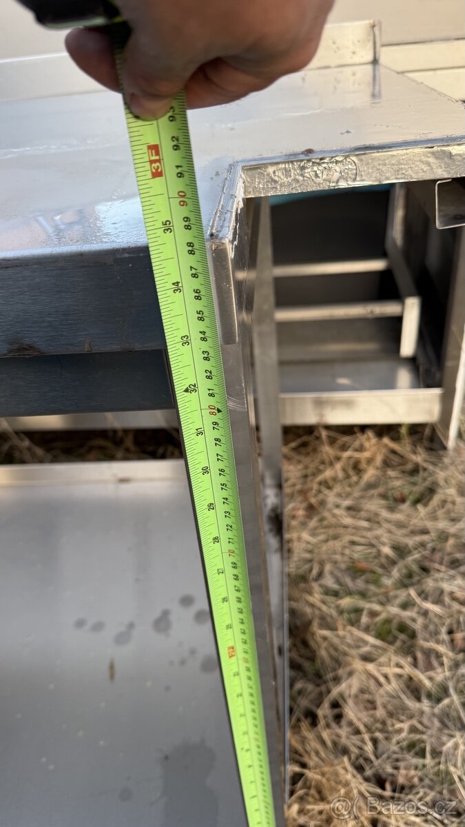 nerezovy stul s drezem - 4