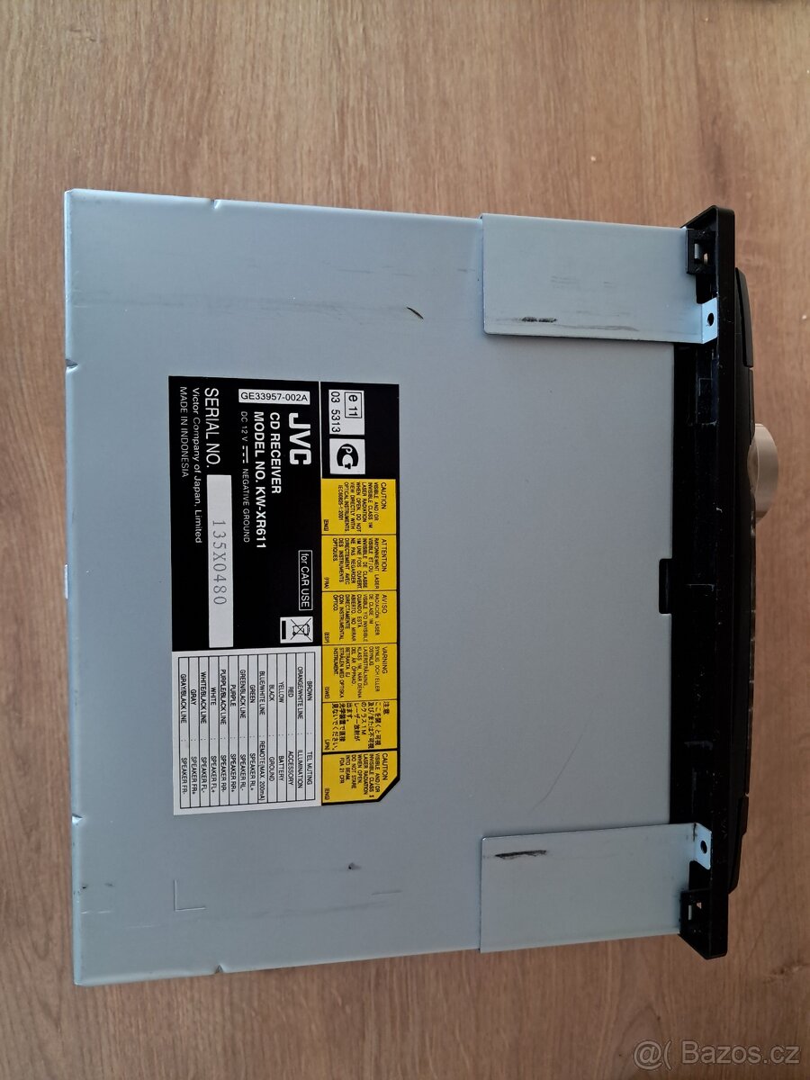 Autorádio JVC KW-XR611 s CD přehrávačem a USB - 4