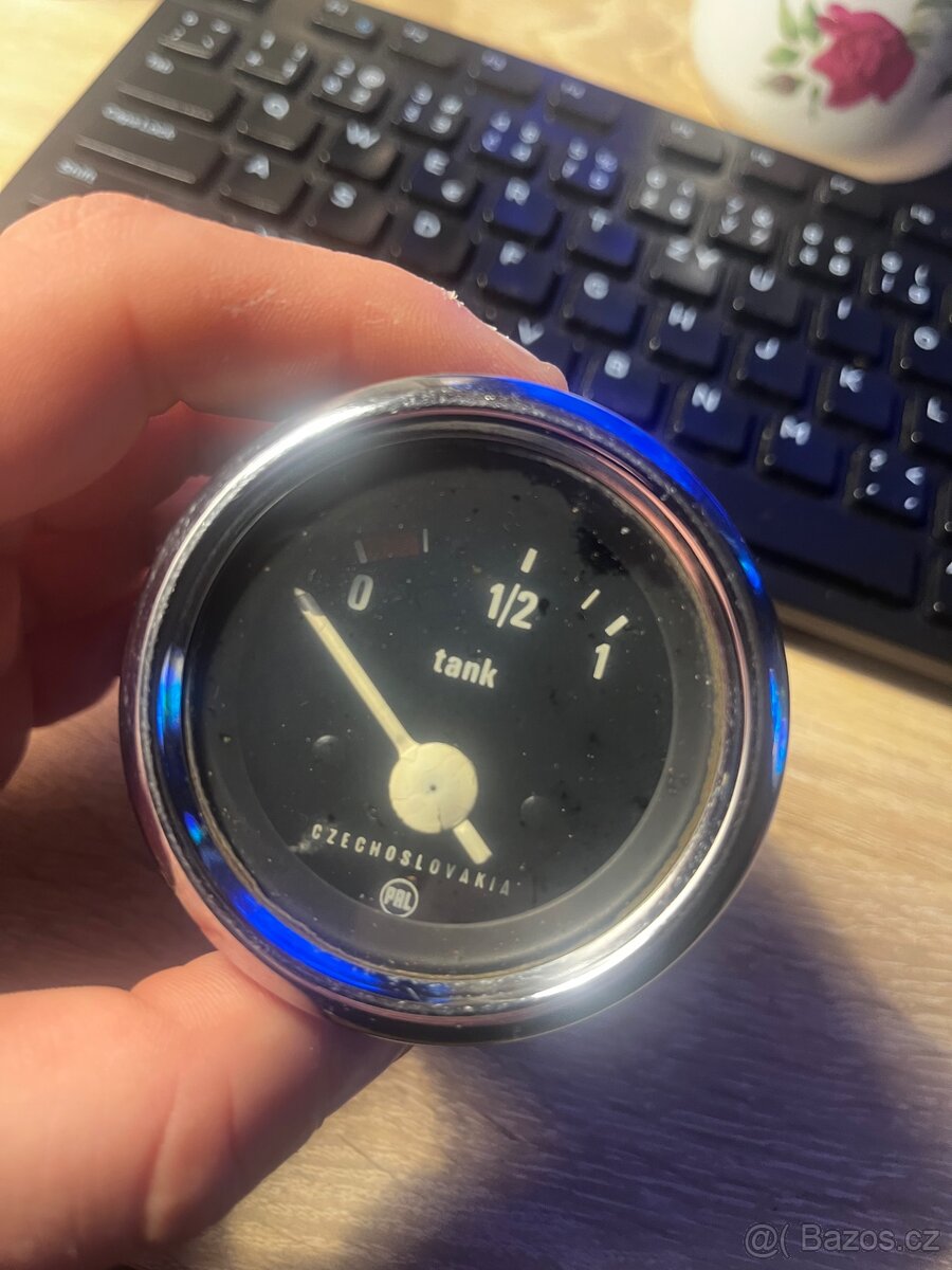 Palivoměr Škoda 120 - 4