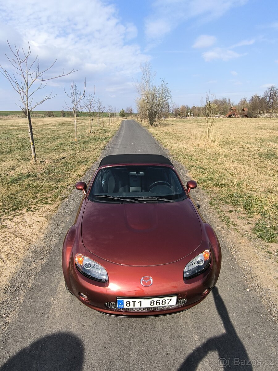 Mazda MX5 NC 2.0 - 4