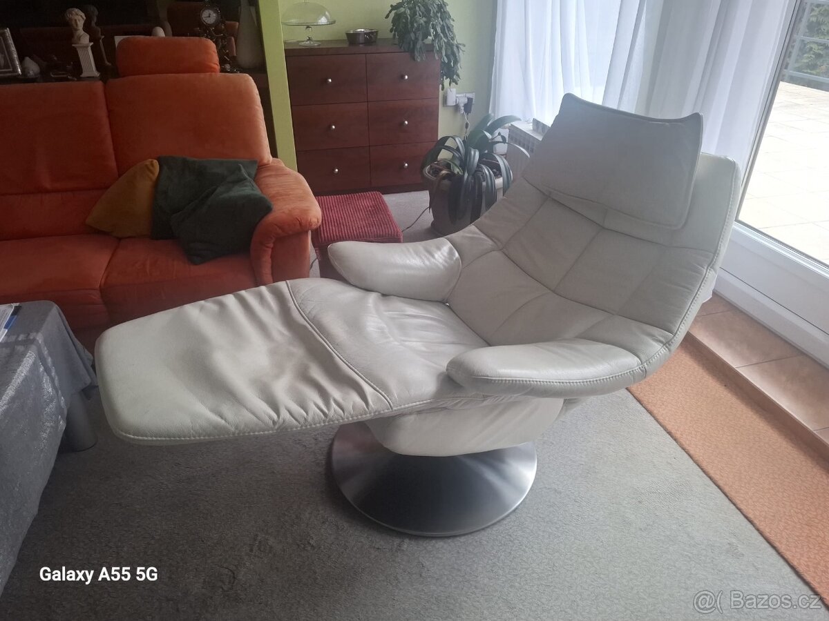 Polohovací kožené křeslo zn.Hukla - 4