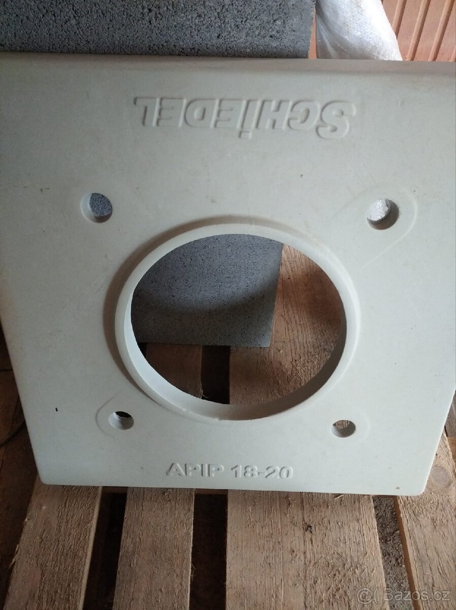 Díly (příslušenství) komínů Schiedel a stabilizační tyče - 4