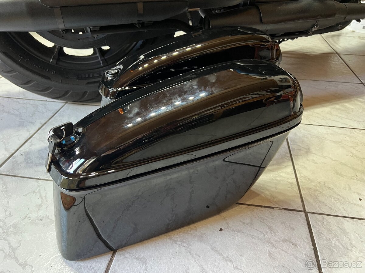 Harley-Davidson Sportster-Iron 1200 - 4