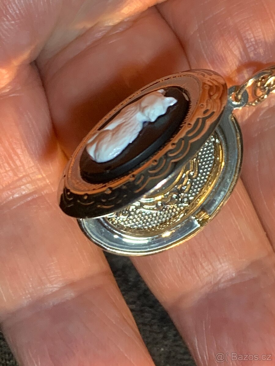 přívěs a brož - 4