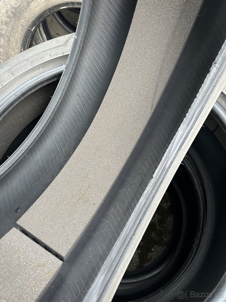 Pneumatiky 255/45R19 - 4