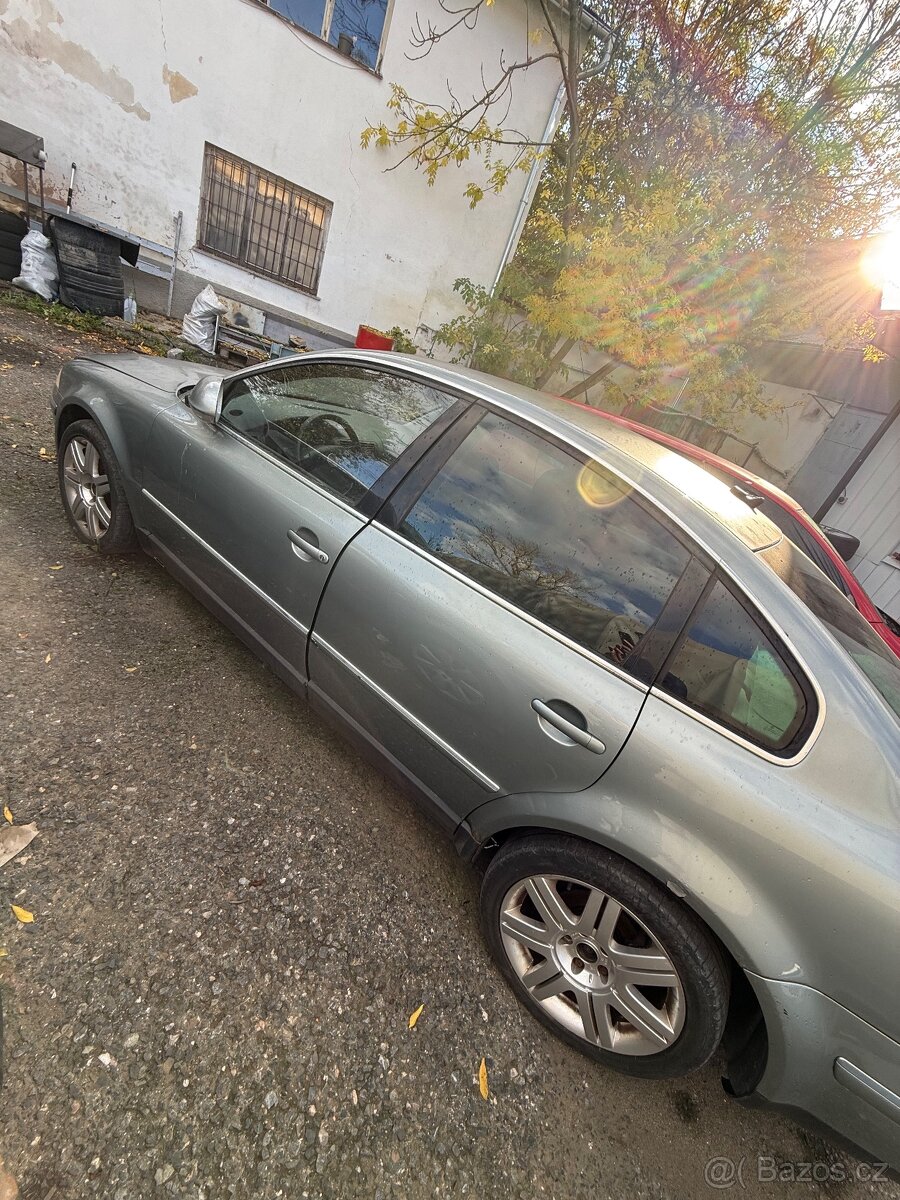 Prodám náhradní díly s VW Passat B5.5 - 4