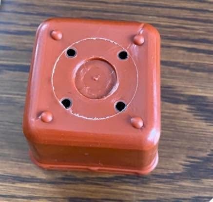 Plastové kulaté i hranaté kvetinacky TEKU-TERA - 4