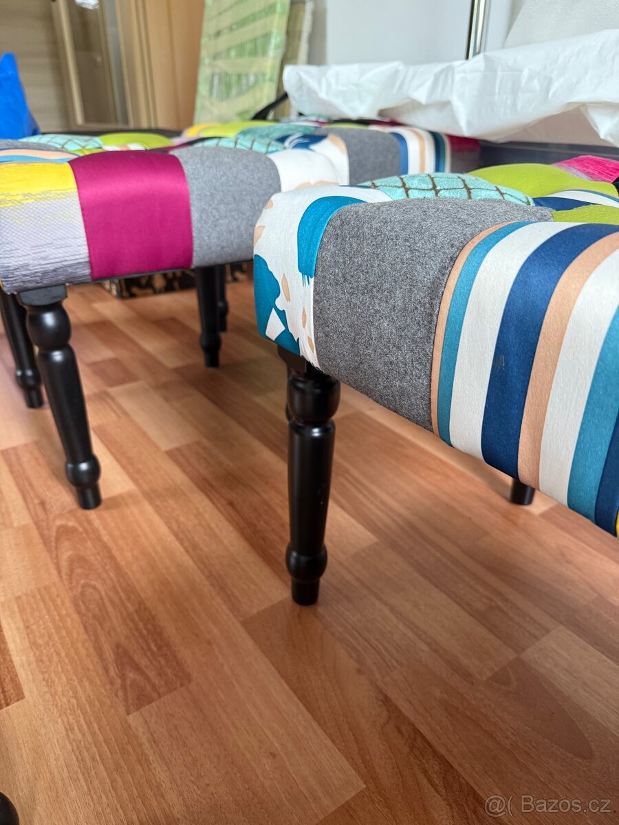 Designová čalouněná lavice + 3 taburety - 4