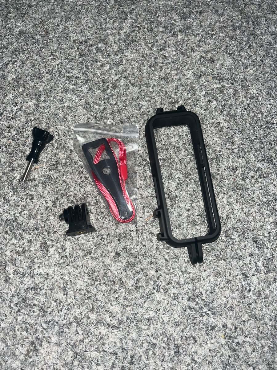 Krytka Insta360 X3 na stativ , ramecek - 4