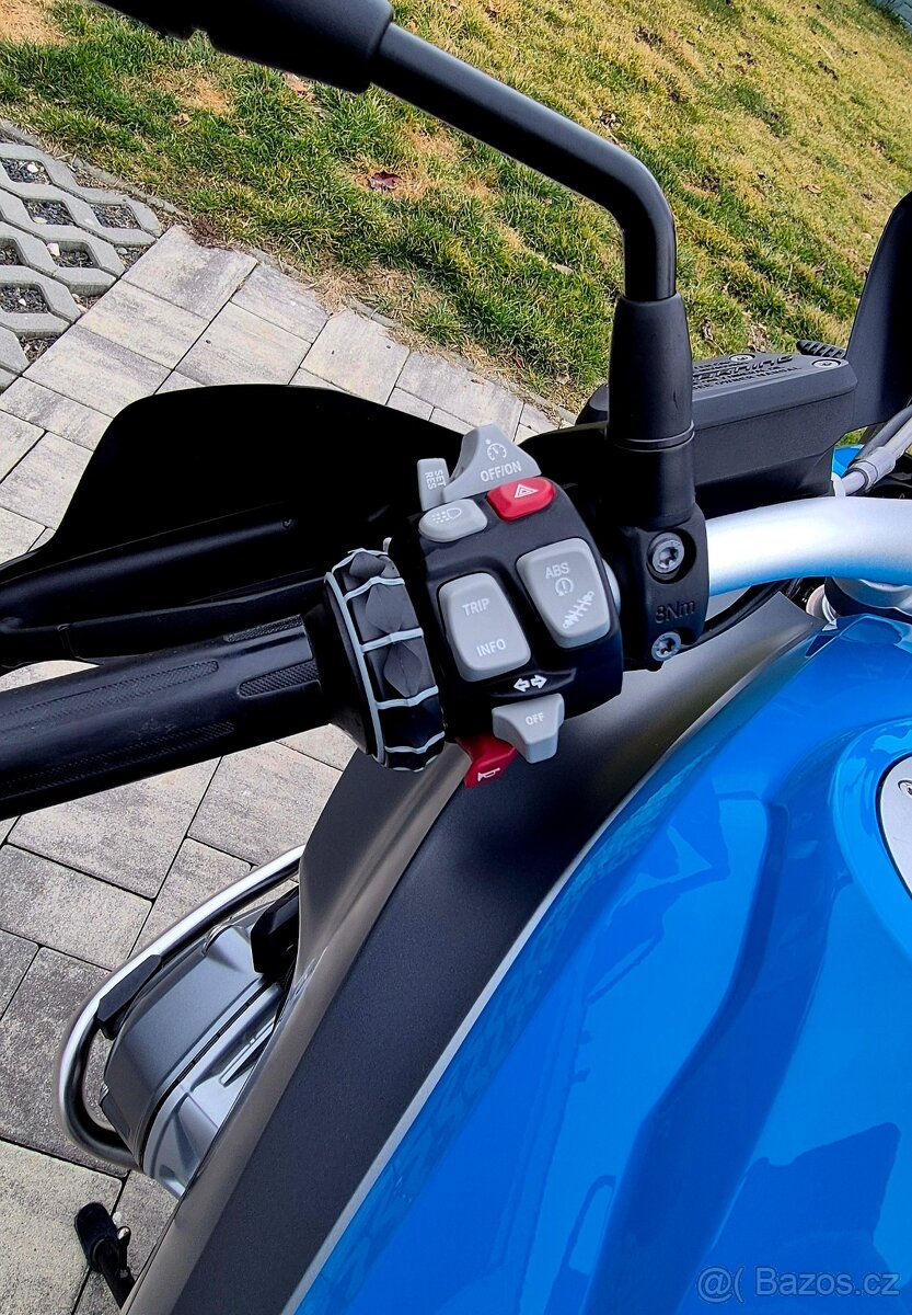 BMW R1200 GS LC zakoupeno v ČR. Top stav
