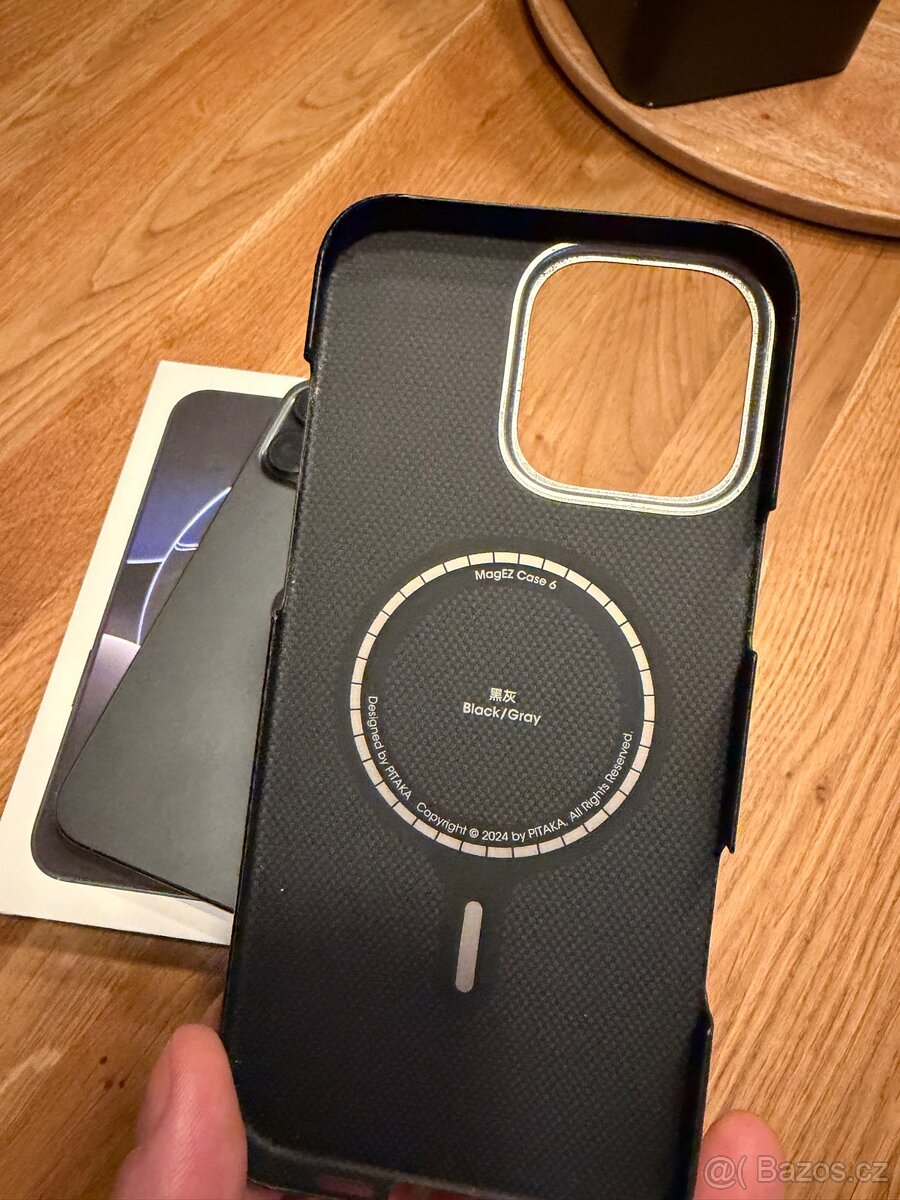 IPhone 16 Pro Max 256gb, black titan. Kapacita baterie 95% - 4