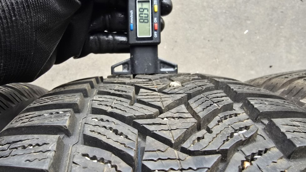 Zimní pneu 205/55/16 Dunlop - 4