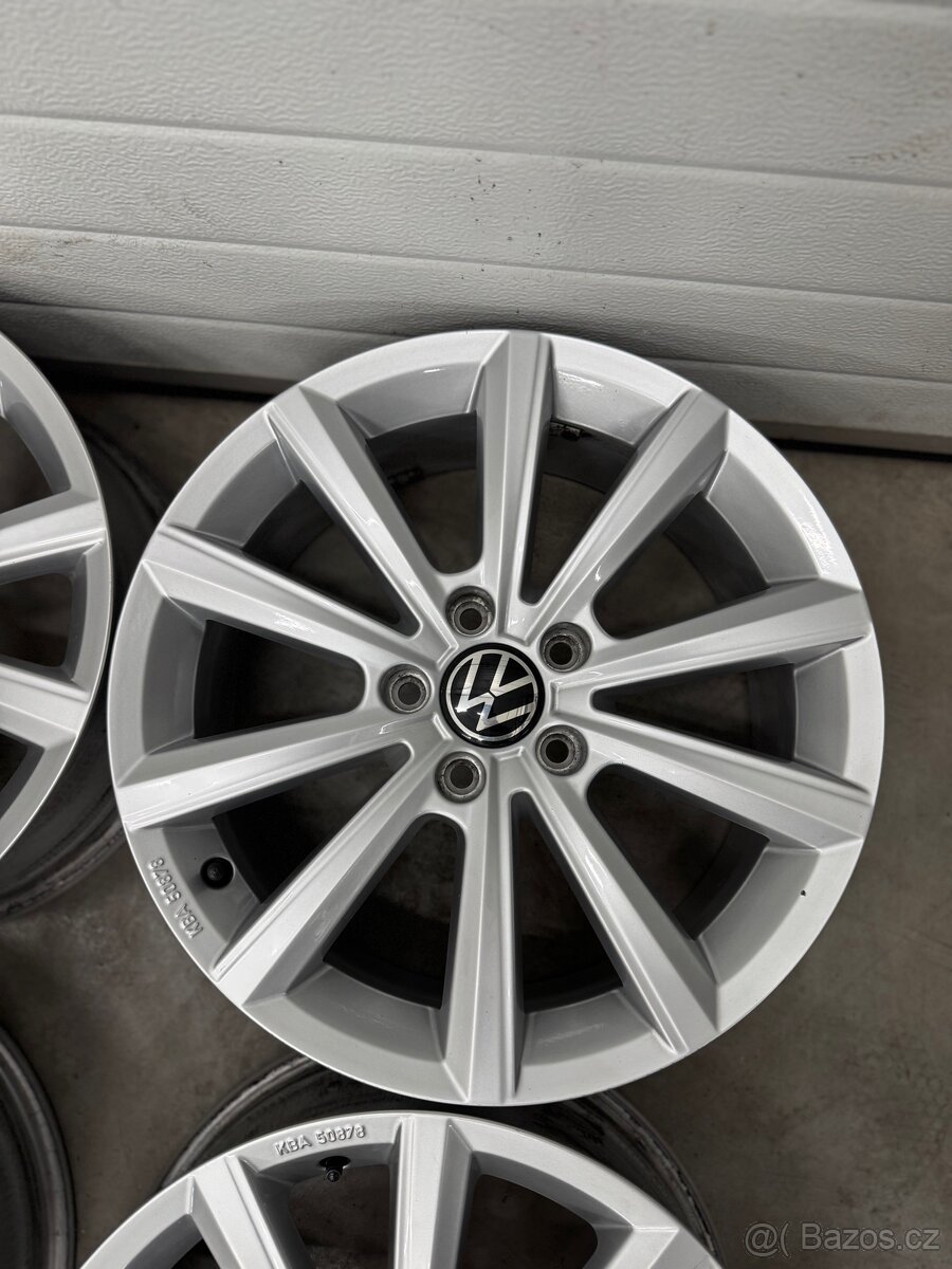 ORIGINÁLNÍ ALU SADA VW PASSAT R17 - 4