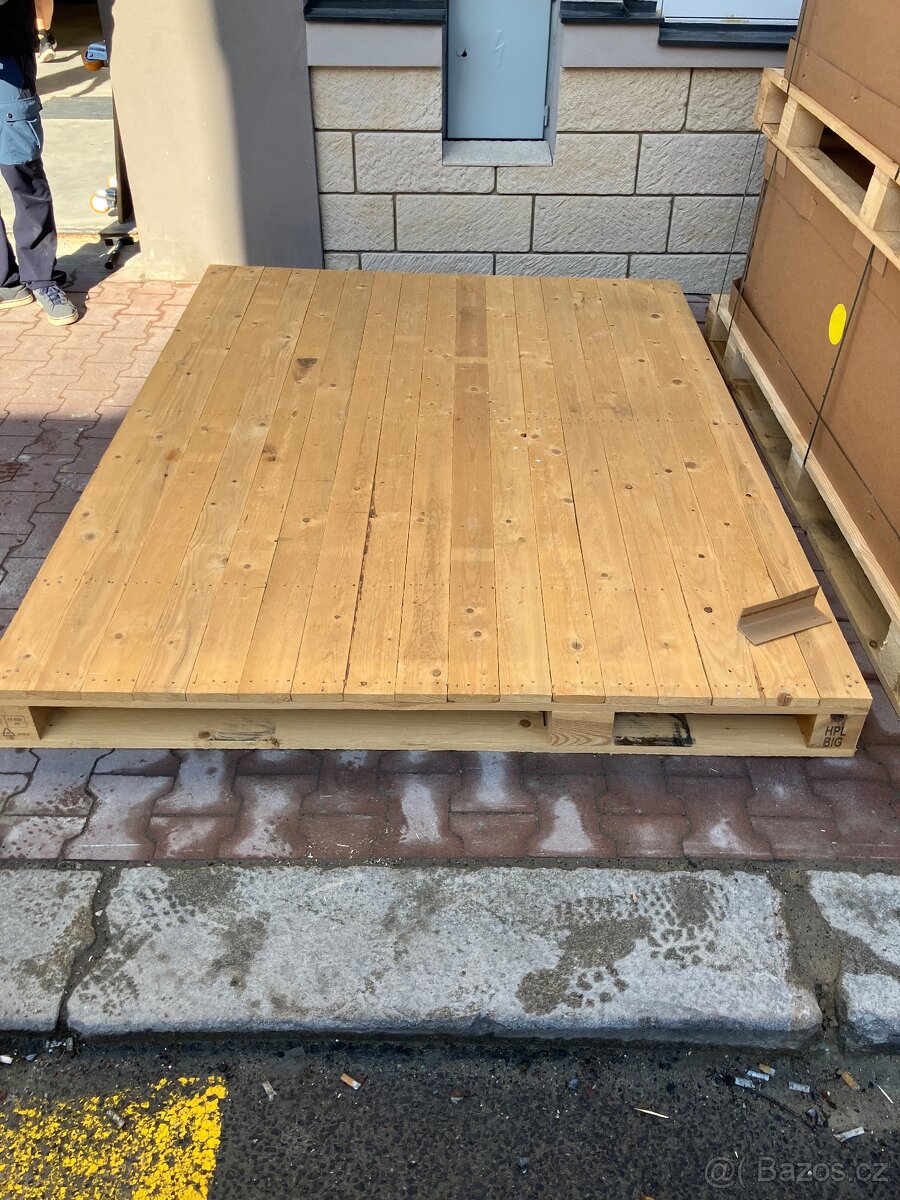 Palety a bedny za odvoz - 4