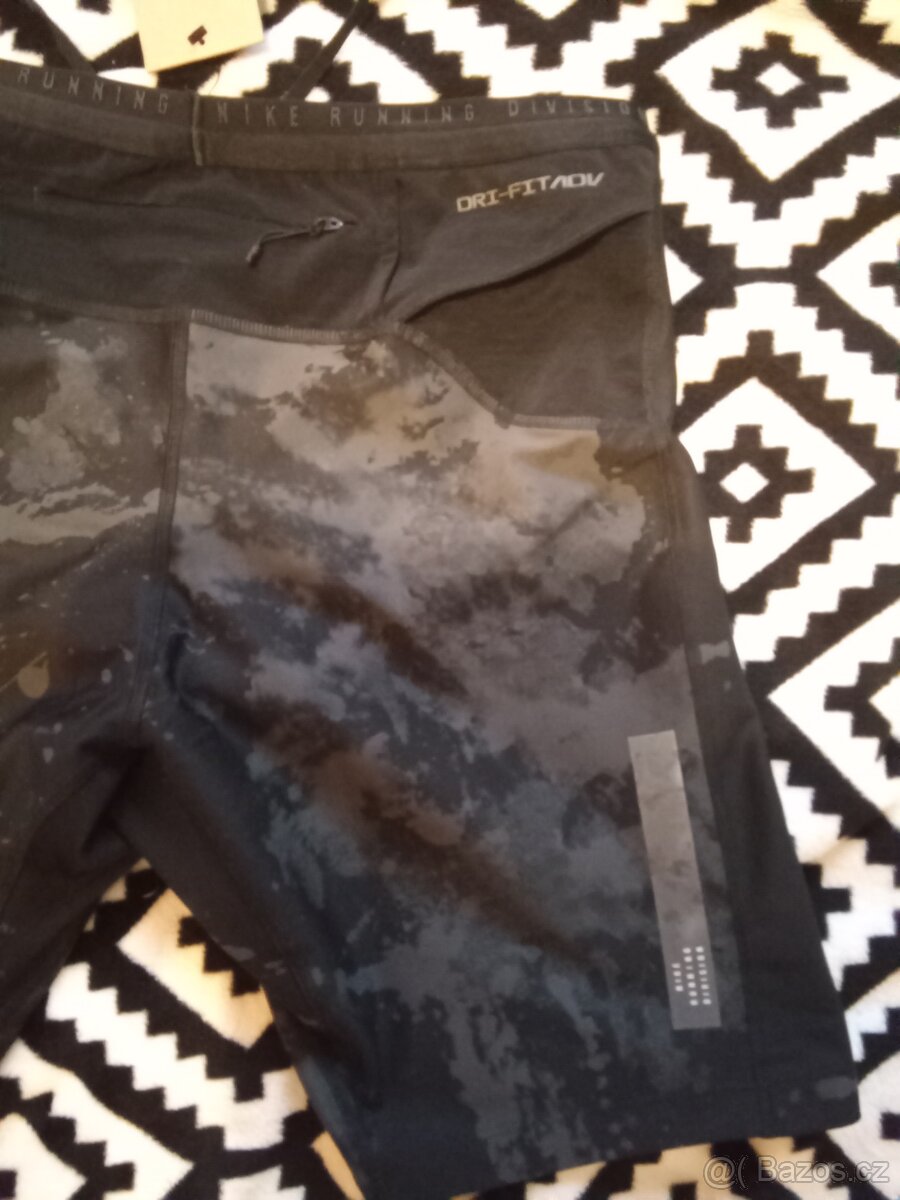 Pánské běžecké kraťasy Nike vel. XL - 4
