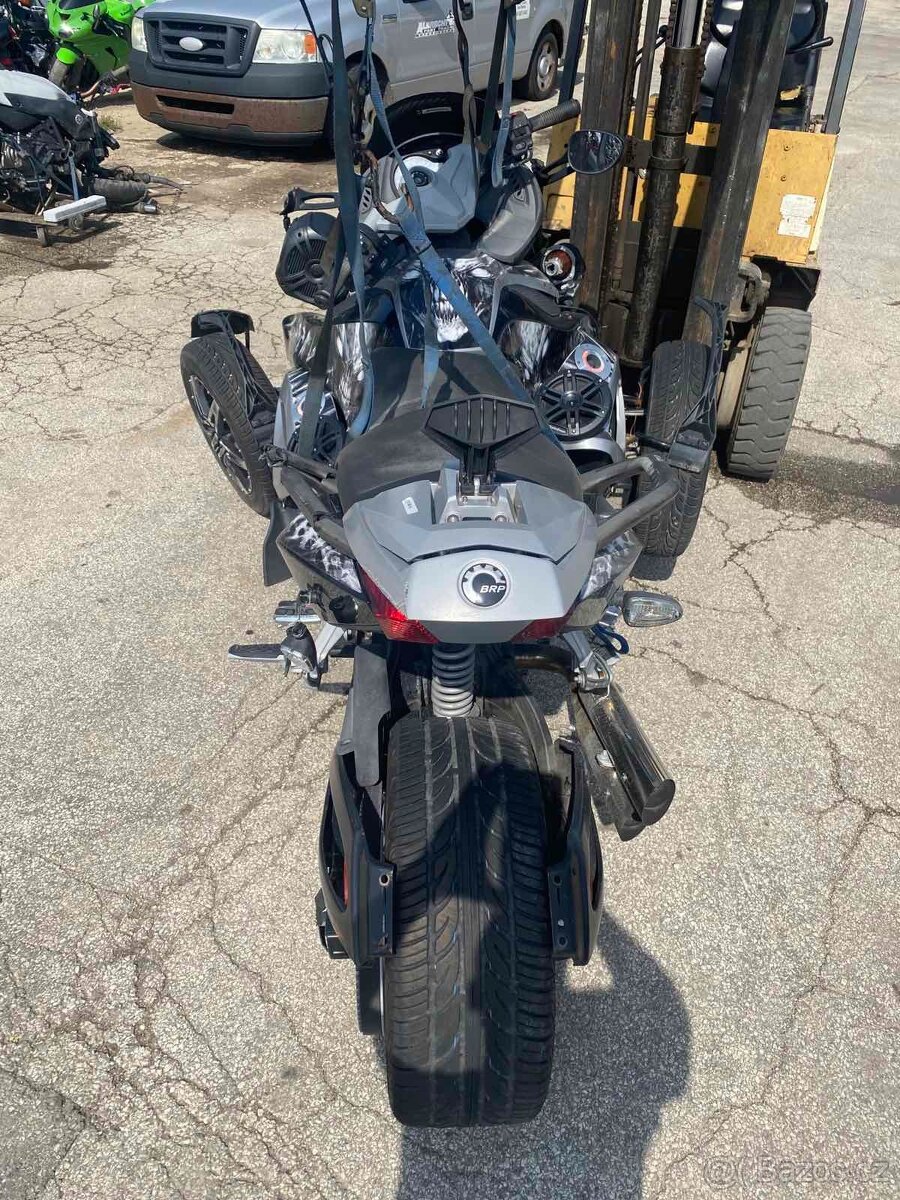 can am spyder 1000 - 4