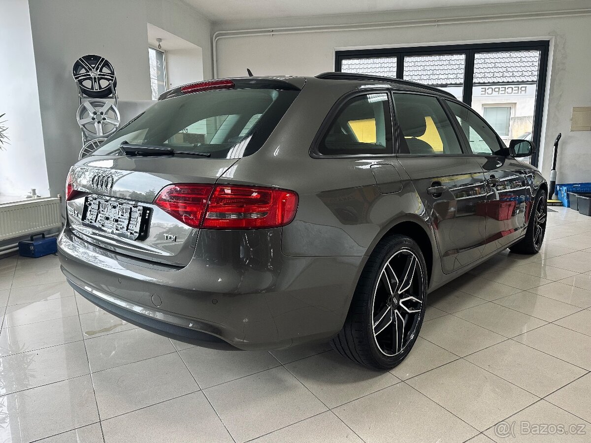 Audi A4 B8 Facelift 2.0TDI 110Kw/Manuál/2014/PERFEKTNÍ STAV - 4