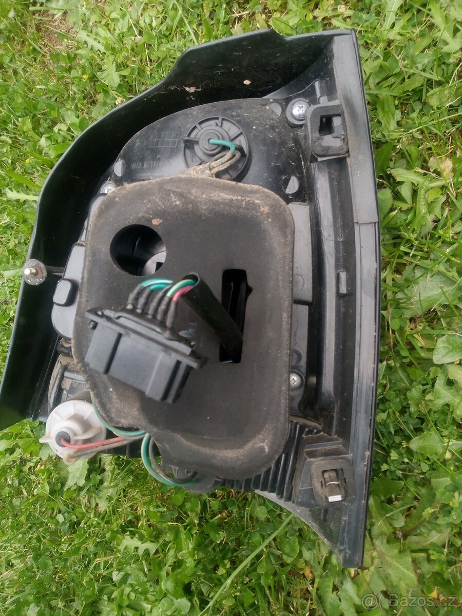 VW Polo 9n zad.led světla.(číst text). - 4