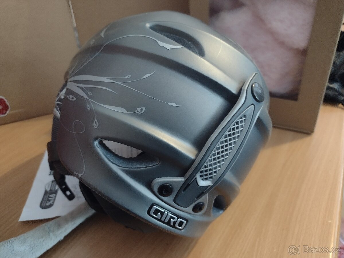 LYŽAŘSKÁ HELMA GIRO NEO LUXORY /vel.S - 4