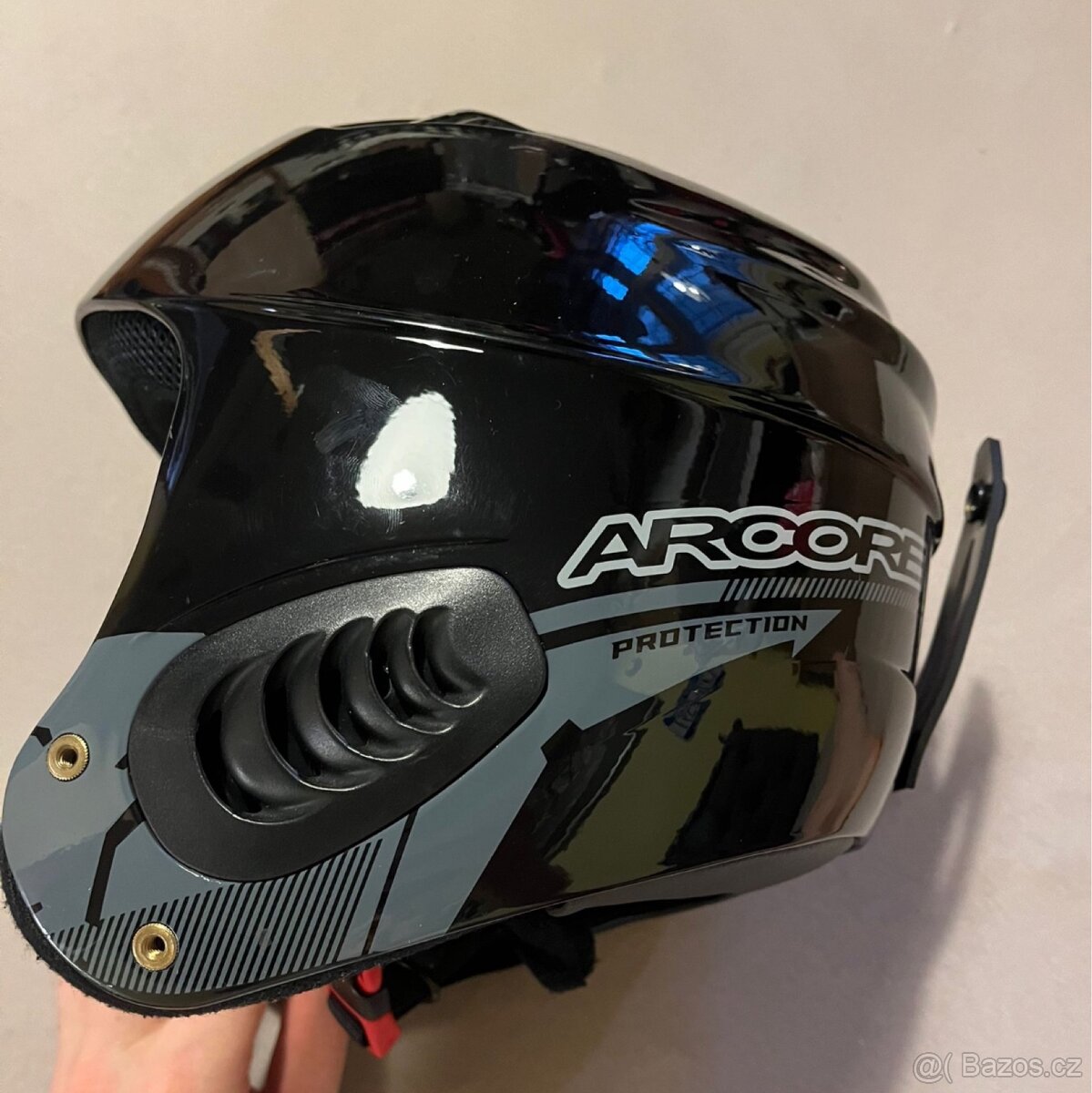 helma a brýle na lyže - 4