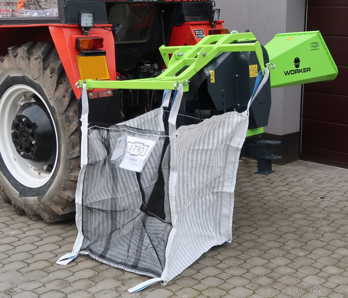 Štěpkovač špalíkovač za traktor do120mm BIG BAG - 4