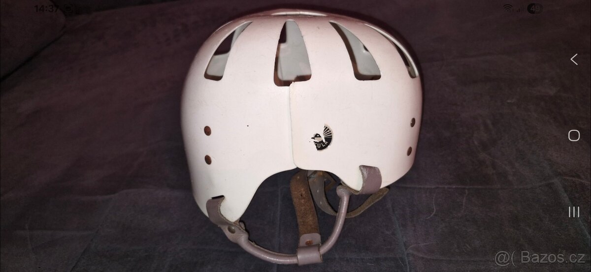 Hokejová helma - 4