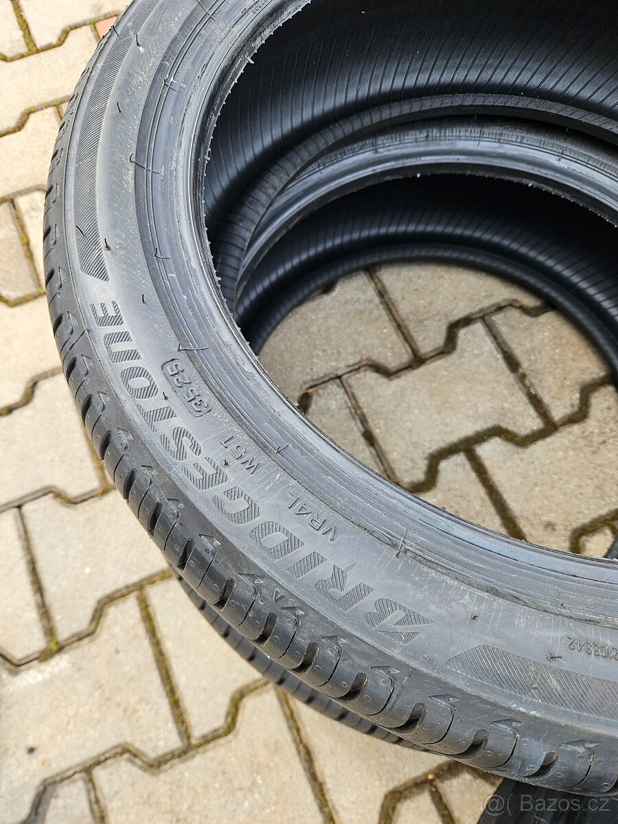 Letní Bridgestone 205/45/17 - 100% - 4