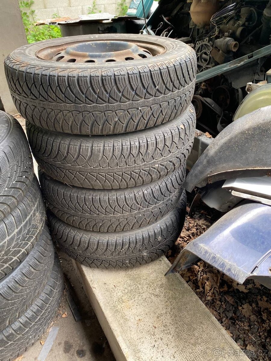 Zimní kola-185/65 R15 - 4