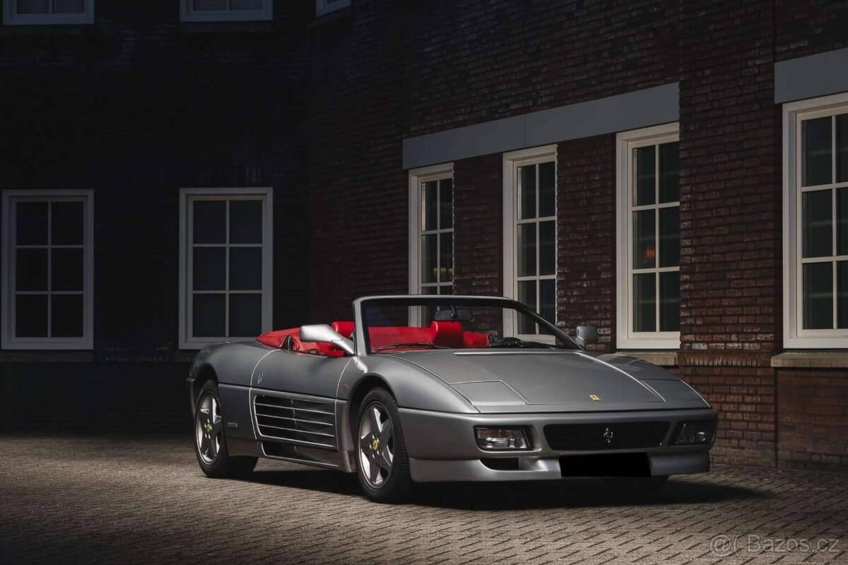 Ferrari 348 Spider z roku 1994 - 4