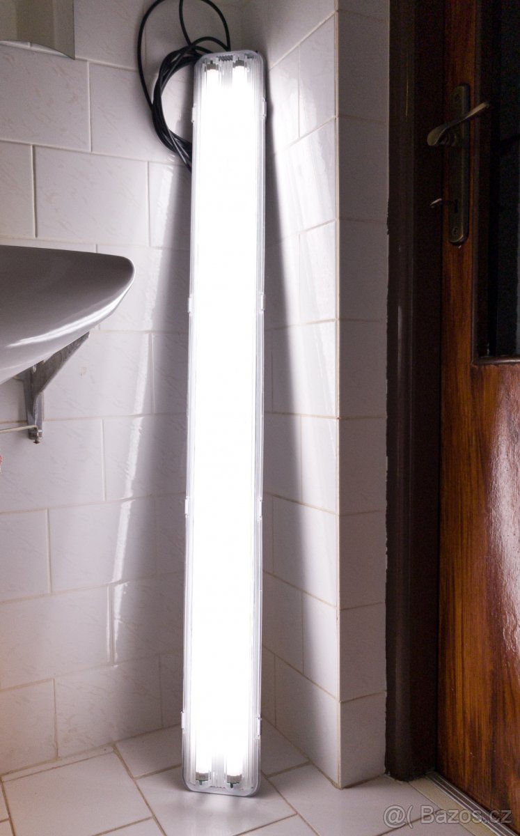 DayLight 72W (Philips Master DeLuxe 2x36W/950). Vrchlabí - 4