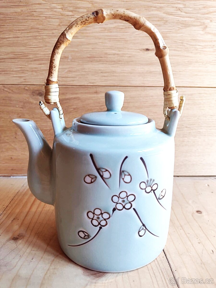 NA PRODEJ JEMNA CAJOVA SADA / SOUPRAVA / CAJOVY SET - 4