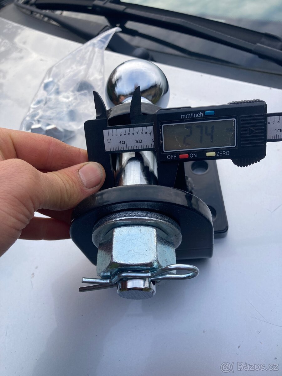 Tažné zařízení - koule / voj za malotraktor, jeep 3t - 4