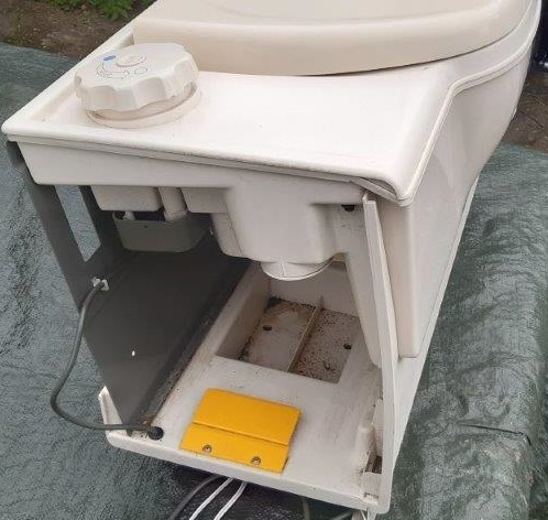 Kazetové(pevné) Chemické WC pro obytný přívěs,obytné auto... - 4