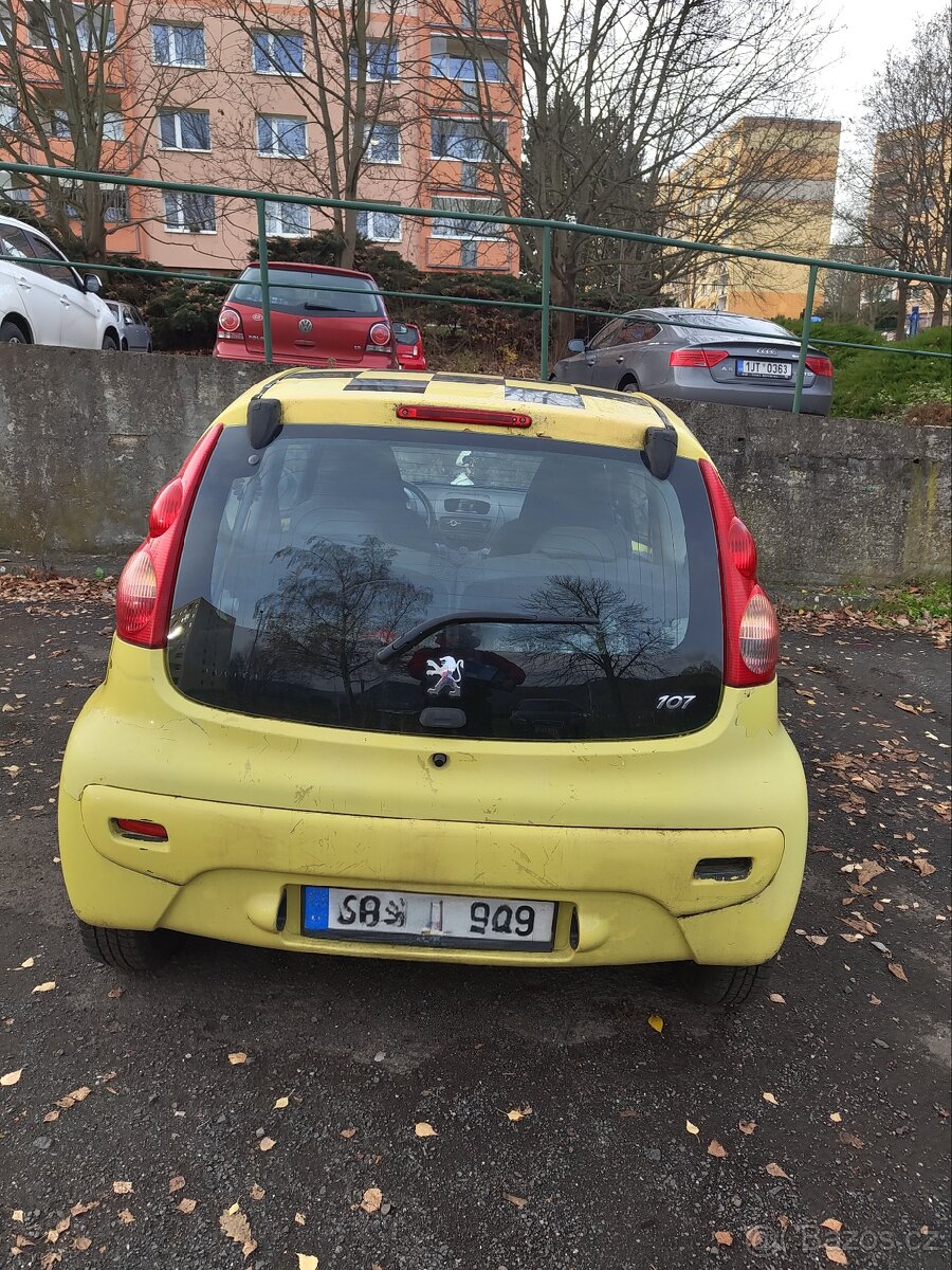 Peugeot 107 - 4