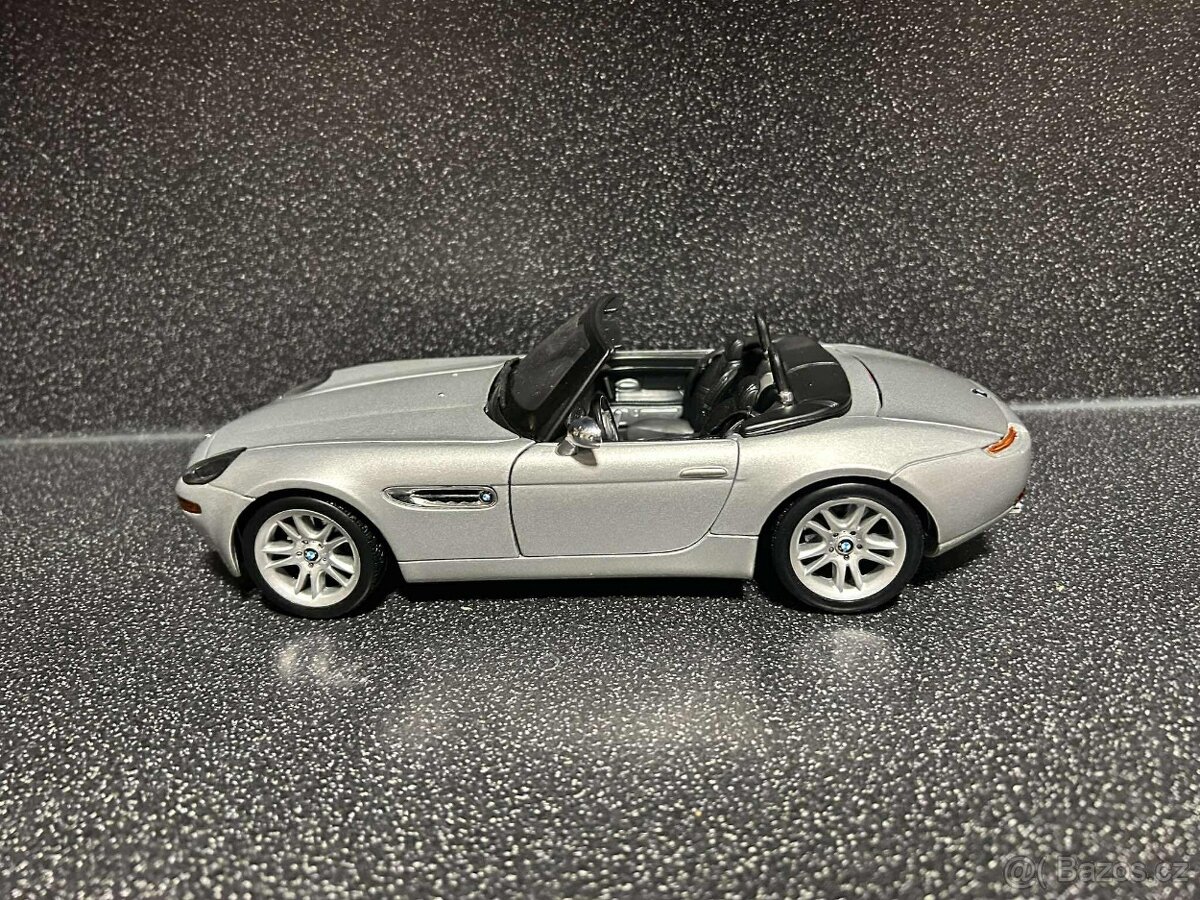 BMW Z8 1:18 - 4