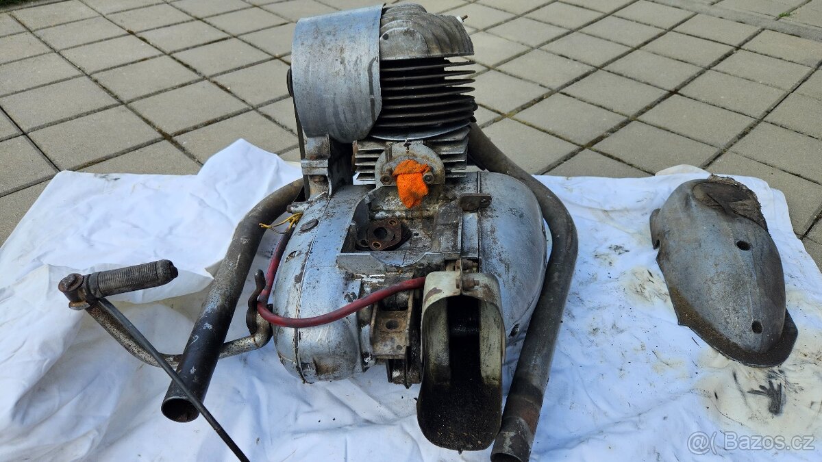 Motor prase Jawa ČZ - 4