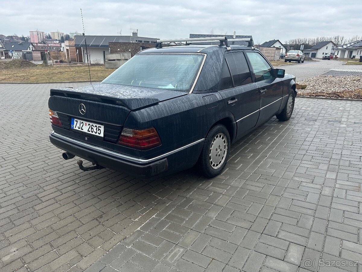 Mercedes Benz W124 200d - 4