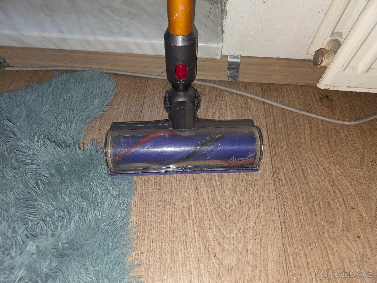 DYSON V 8 ABSOLUTE - 4