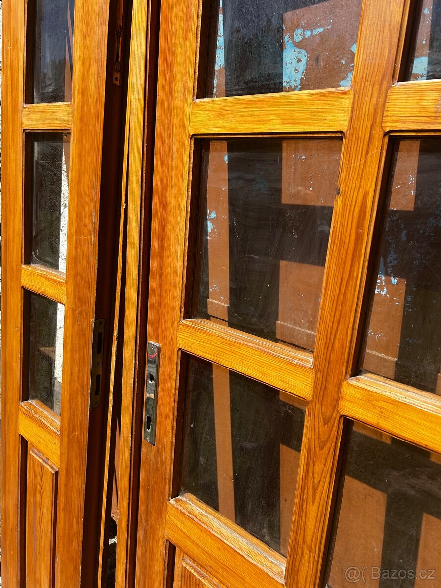 Dvoukřídlé dřevěné dveře - 4