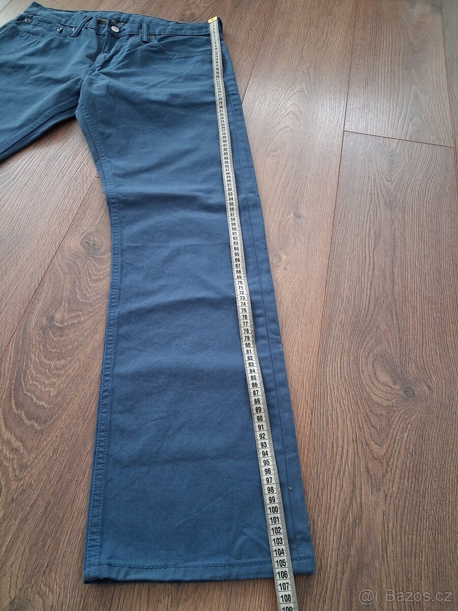 Levis - 4